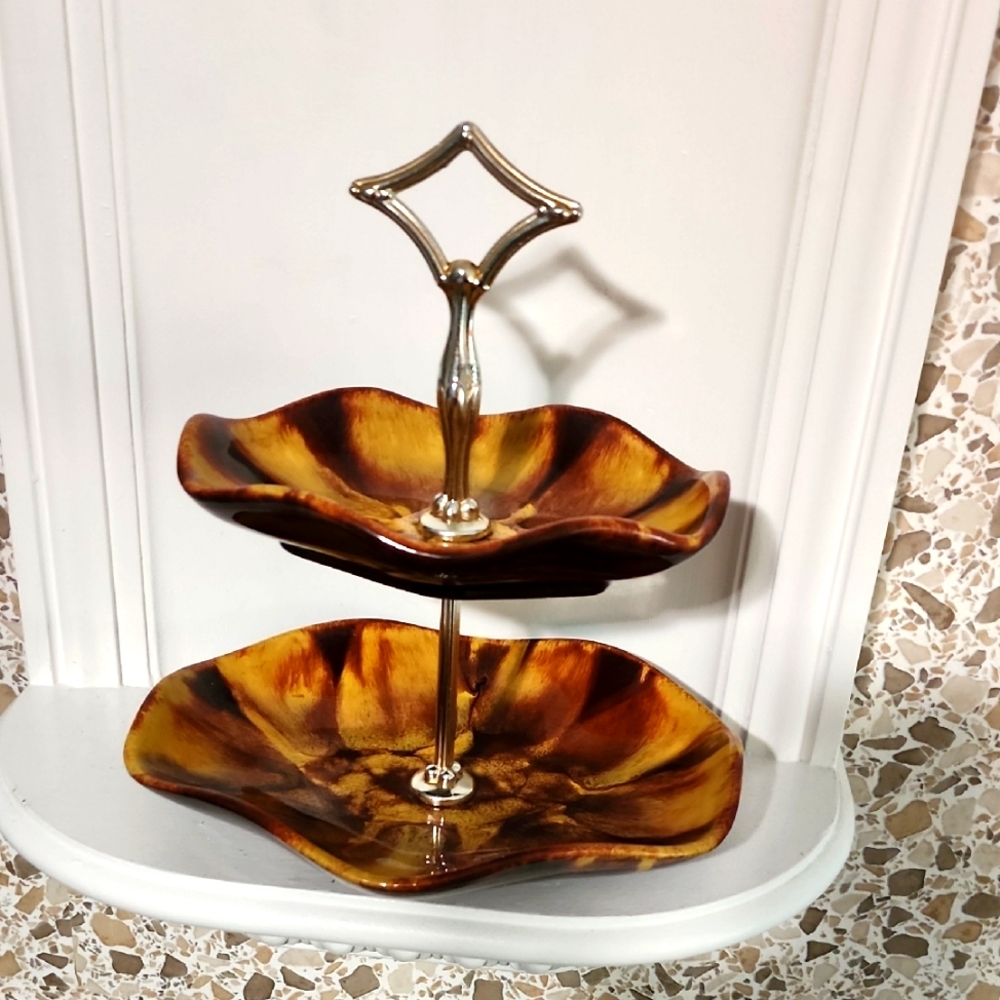 Blue Mountain Pottery 2 Tier Tray Beautiful Glaze And Finish On This Piece Of Co
